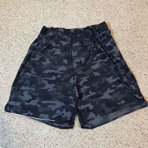 Men's Lululemon Black Camo Shorts